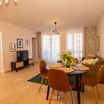 Cozy Center Апартаменты *
